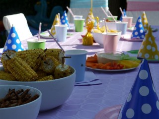 Healthier kids' party food