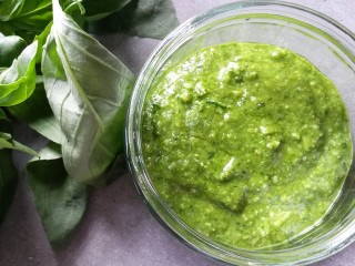 Making fresh, super-speedy, super-tasty pesto